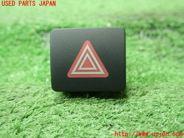 5UPJ-20996290]アウディ・A4(8WDEM)ハザードスイッチ 中古_m0001.jpg