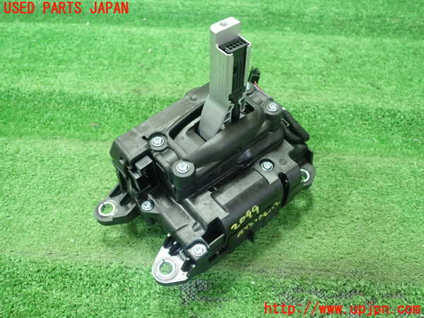 5UPJ-20997555]アウディ・A4(8WDEM)ATシフトレバー 中古_m0001.jpg