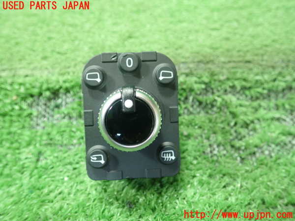 5UPJ-20996280]アウディ・A4(8WDEM)ミラースイッチ 中古_m0001.jpg