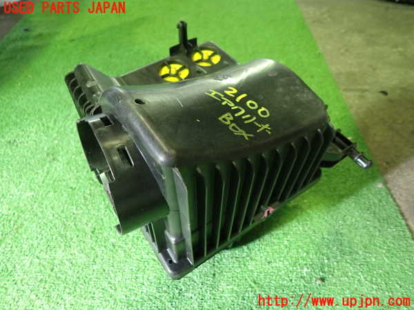 5UPJ-21002560]ジープ・コンパス(M624)エアクリーナーボックス 中古_m0002.jpg