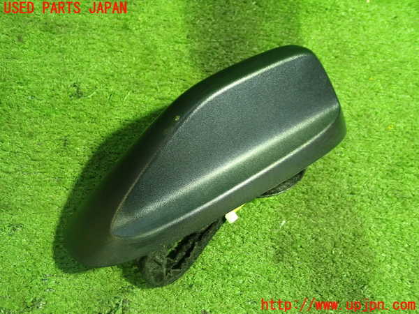 5UPJ-21006550]ジープ・コンパス(M624)アンテナ 中古_m0001.jpg