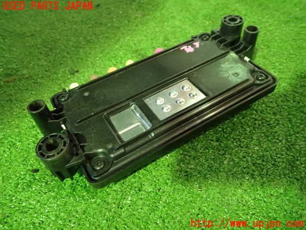 5UPJ-21006147]ジープ・コンパス(M624)コンピューター2 68441666AE 中古_m0003.jpg
