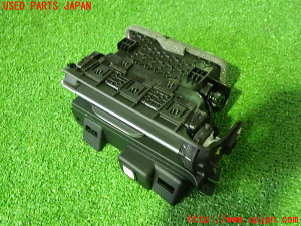 5UPJ-21007526]ジープ・コンパス(M624)エアコン吹き出し口1（右） 中古_m0002.jpg