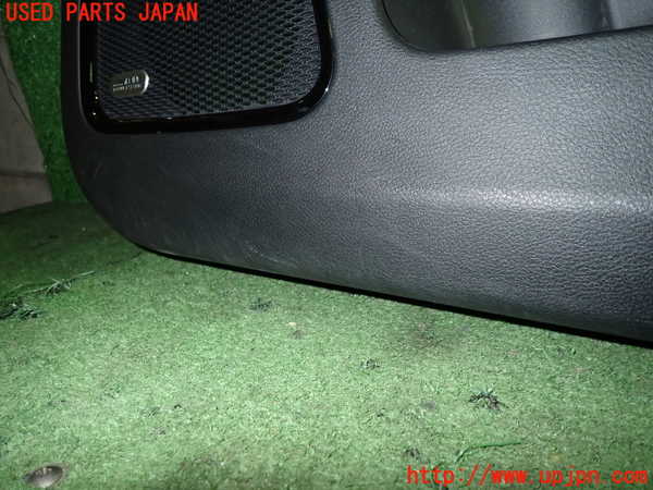 5UPJ-21001234]ジープ・コンパス(M624)右前ドア内張り 中古_m0002.jpg