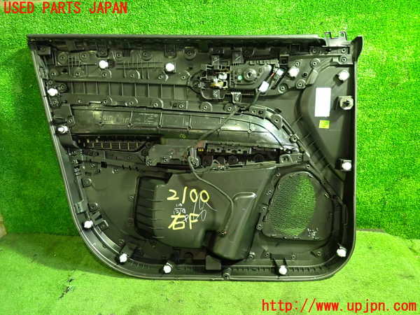 5UPJ-21001234]ジープ・コンパス(M624)右前ドア内張り 中古_m0005.jpg