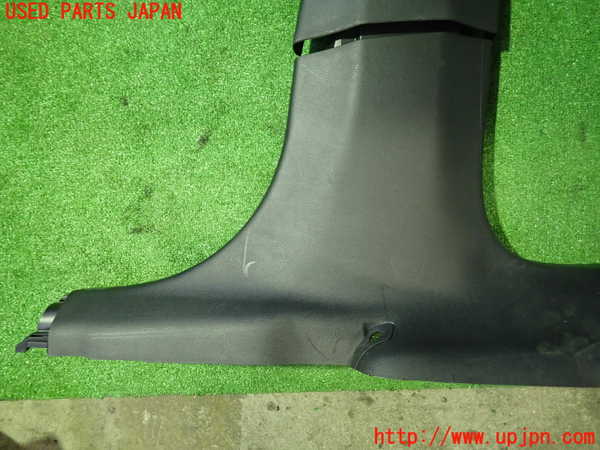 5UPJ-21007665]ジープ・コンパス(M624)右センターピラートリム 中古_m0003.jpg