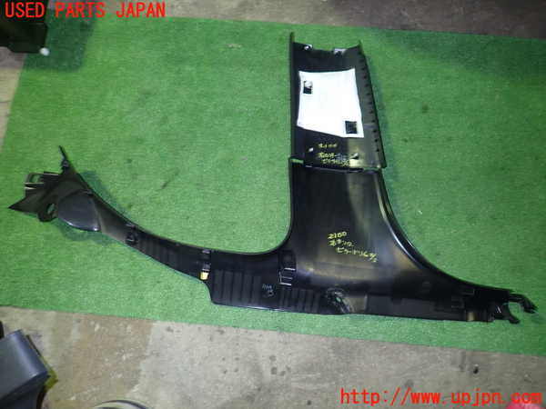 5UPJ-21007665]ジープ・コンパス(M624)右センターピラートリム 中古_m0005.jpg