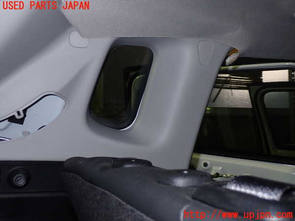 5UPJ-21007680]ジープ・コンパス(M624)左リアピラートリム 中古_m0003.jpg