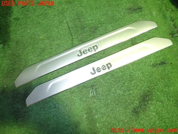 5UPJ-21007740]ジープ・コンパス(M624)スカッフプレート 中古_m0001.jpg