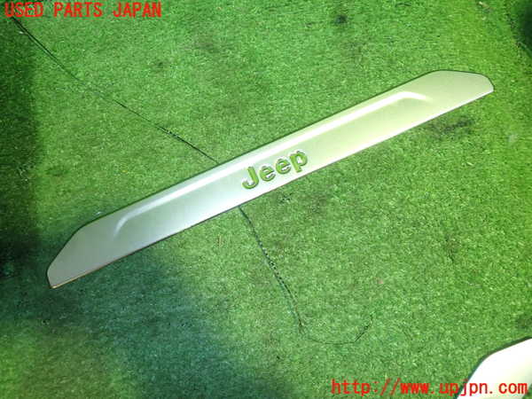 5UPJ-21007740]ジープ・コンパス(M624)スカッフプレート 中古_m0003.jpg