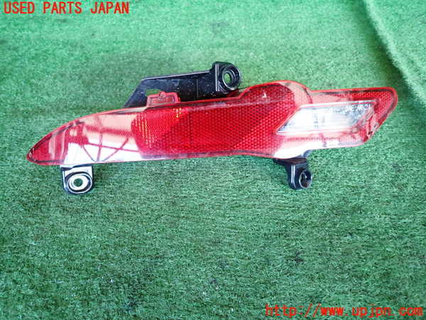 2UPJ-21021552]プリウス(ZVW60)左リアフィニッシャー 中古_m0001.jpg