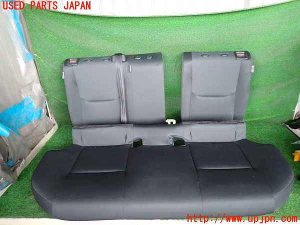 5UPJ-21027385]プリウス(ZVW60)リアシート 中古_m0001.jpg