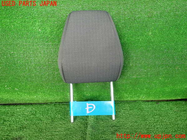 5UPJ-21027040]プリウス(ZVW60)運転席ヘッドレスト 中古_m0001.jpg