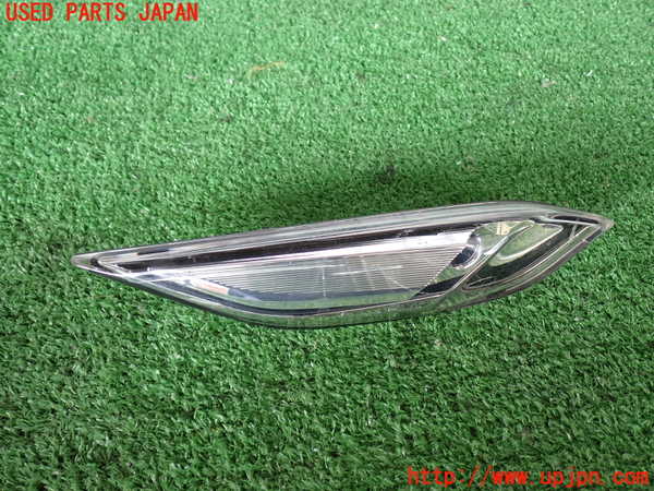 2UPJ-21031162]ポルシェ・カイエン(92AM5502A)左ウィンカーレンズ 【ジャンク品】 中古_m0001.jpg