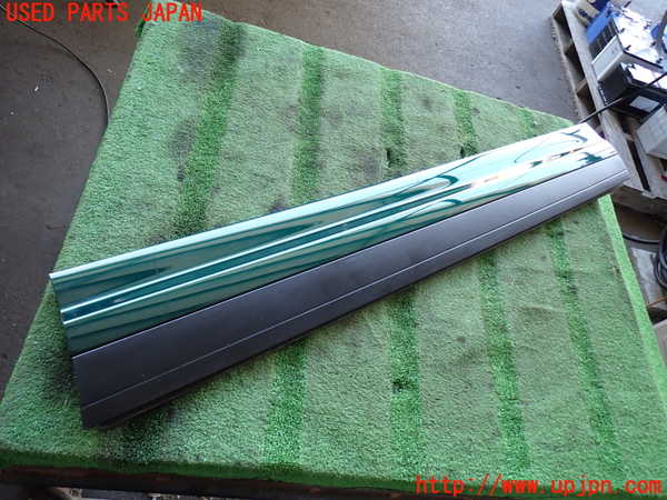 2UPJ-21031232]ポルシェ・カイエン(92AM5502A)右前ドアパネル 中古_m0001.jpg