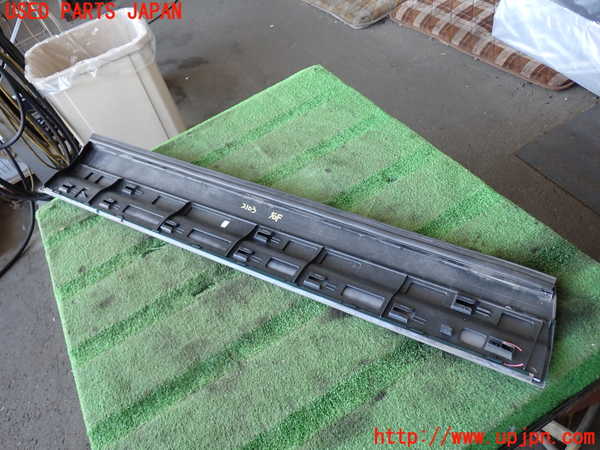 2UPJ-21031232]ポルシェ・カイエン(92AM5502A)右前ドアパネル 中古_m0004.jpg