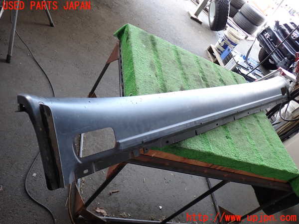 2UPJ-21031390]ポルシェ・カイエン(92AM5502A)右サイドステップ 中古_m0004.jpg
