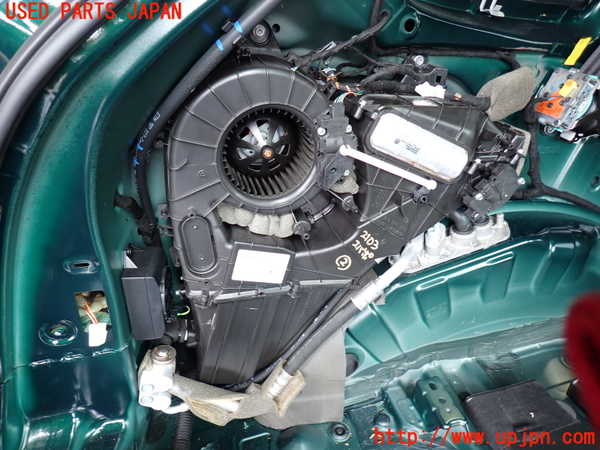 2UPJ-21036082]ポルシェ・カイエン(92AM5502A)エバポレーター2 中古_m0001.jpg