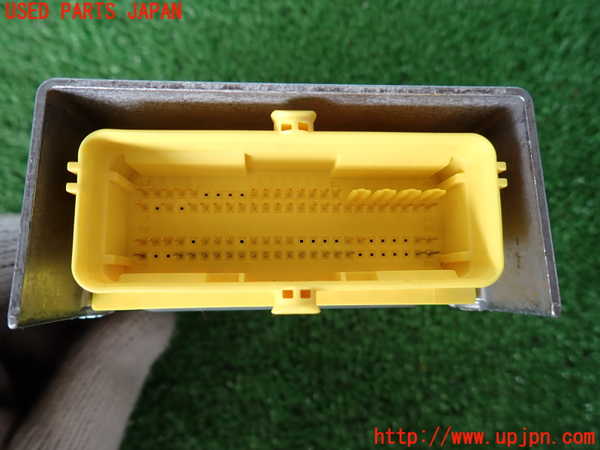 2UPJ-21036145]ポルシェ・カイエン(92AM5502A)エアバッグコンピューター 中古_m0002.jpg