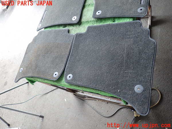 2UPJ-21037800]ポルシェ・カイエン(92AM5502A)フロアマット 中古_m0003.jpg