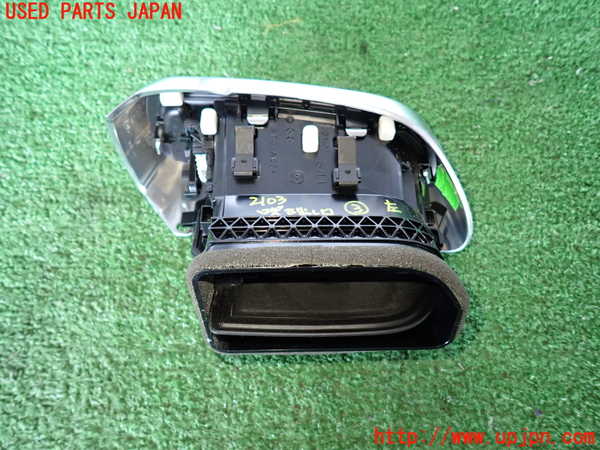 2UPJ-21037528]ポルシェ・カイエン(92AM5502A)エアコン吹き出し口3 (左) 中古_m0002.jpg