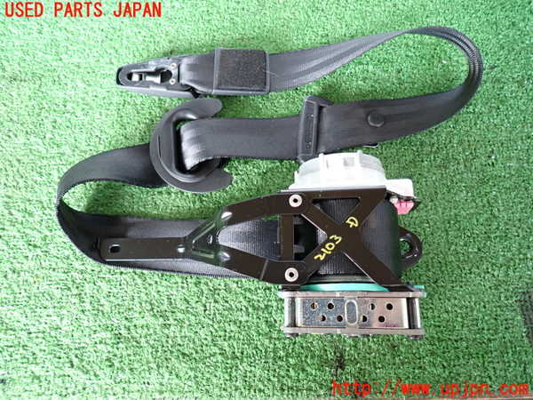 2UPJ-21037045]ポルシェ・カイエン(92AM5502A)運転席シートベルト 中古_m0001.jpg