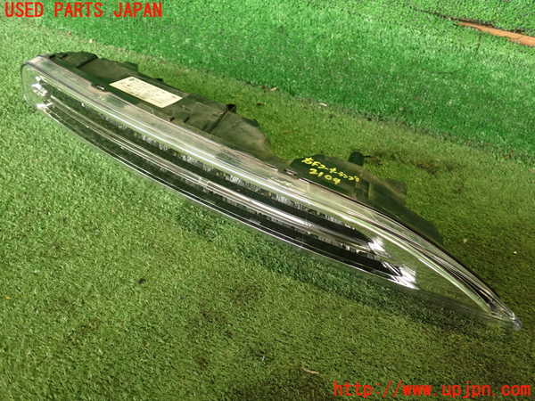 2UPJ-21041150]ポルシェ・カイエン S ハイブリッド(92ACGE)右コーナーランプ 中古_m0001.jpg