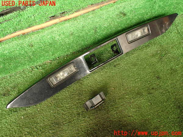 2UPJ-21041573]ポルシェ・カイエン S ハイブリッド(92ACGE)バックドアパネル1 中古_m0003.jpg