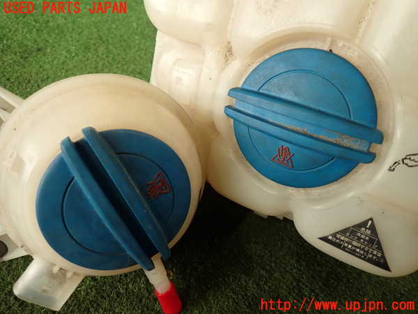 2UPJ-21042410]ポルシェ・カイエン S ハイブリッド(92ACGE)ラジエータータンク 中古_m0003.jpg