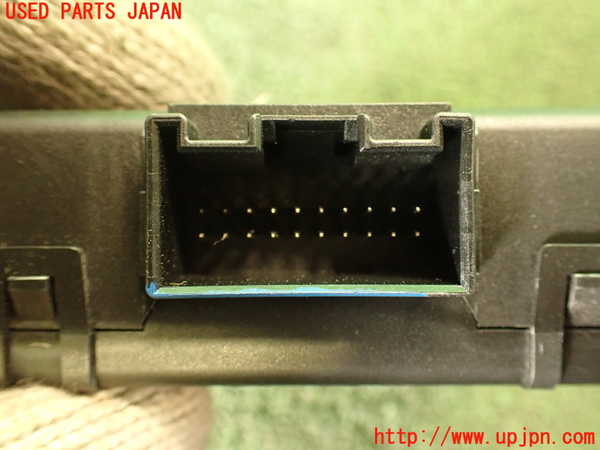 2UPJ-21046153]ポルシェ・カイエン S ハイブリッド(92ACGE)コンピューター8 (センターコンソール ゲートウェイ) 中古_m0003.jpg