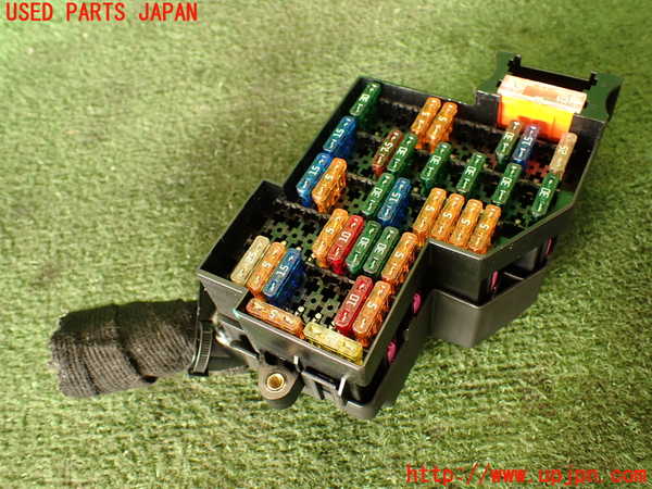 2UPJ-21046743]ポルシェ・カイエン S ハイブリッド(92ACGE)ヒューズボックス3 中古_m0001.jpg