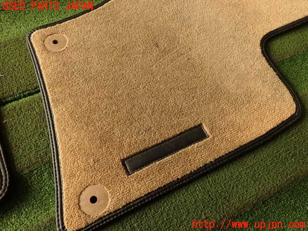 2UPJ-21047800]ポルシェ・カイエン S ハイブリッド(92ACGE)フロアマット 中古_m0002.jpg
