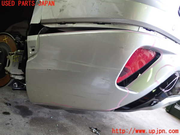2UPJ-21051610]エクリプスクロス PHEV(GL3W)リアバンパー　【ジャンク品】 中古_m0003.jpg