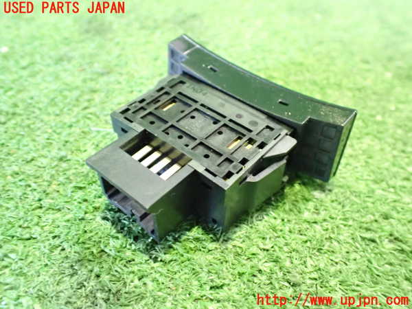 2UPJ-21056309]エクリプスクロス PHEV(GL3W)スイッチ4 (電動パーキング) 中古_m0002.jpg