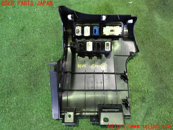 2UPJ-21056313]エクリプスクロス PHEV(GL3W)スイッチ8 (ヘッドアップディスプレイ・光軸調整ダイヤル　その他) 中古_m0003.jpg
