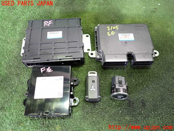 2UPJ-21056110]エクリプスクロス PHEV(GL3W)エンジンコンピューター 中古_m0001.jpg