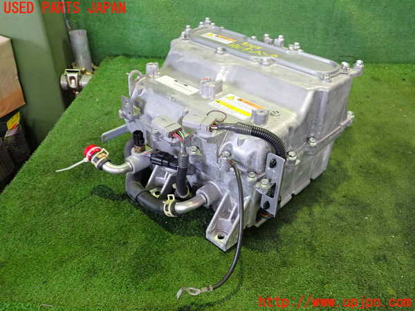 2UPJ-21056916]エクリプスクロス PHEV(GL3W)インバーターコンバーター 中古_m0001.jpg