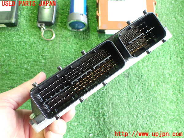 5UPJ-21066110]プリウスα(ZVW41W)エンジンコンピューター 中古_m0002.jpg