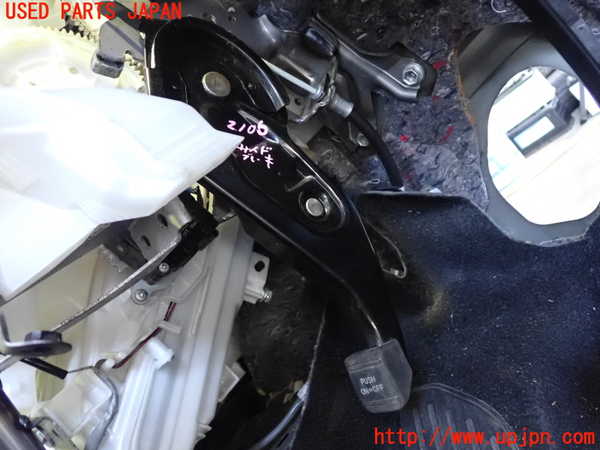 5UPJ-21067550]プリウスα(ZVW41W)サイドブレーキレバー 中古_m0001.jpg