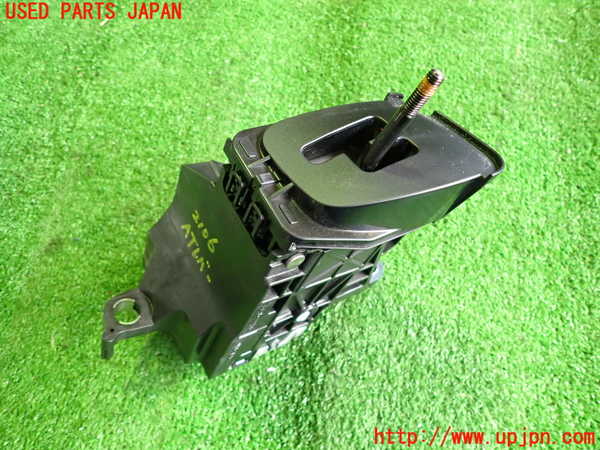 2UPJ-21067555]プリウスα(ZVW41W)ATシフトレバー 中古_m0001.jpg