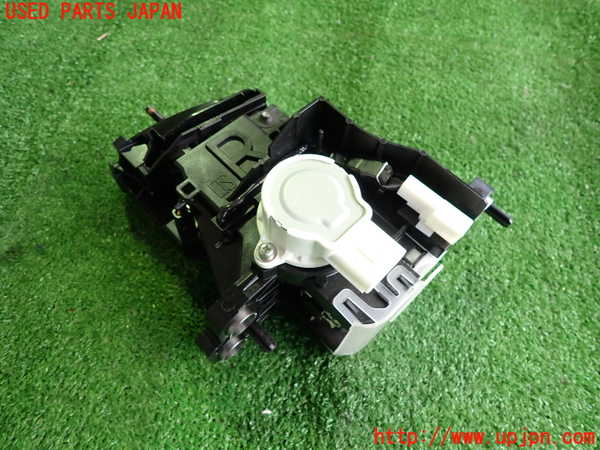 2UPJ-21067555]プリウスα(ZVW41W)ATシフトレバー 中古_m0002.jpg