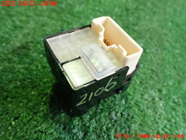 5UPJ-21066280]プリウスα(ZVW41W)ミラースイッチ 中古_m0003.jpg