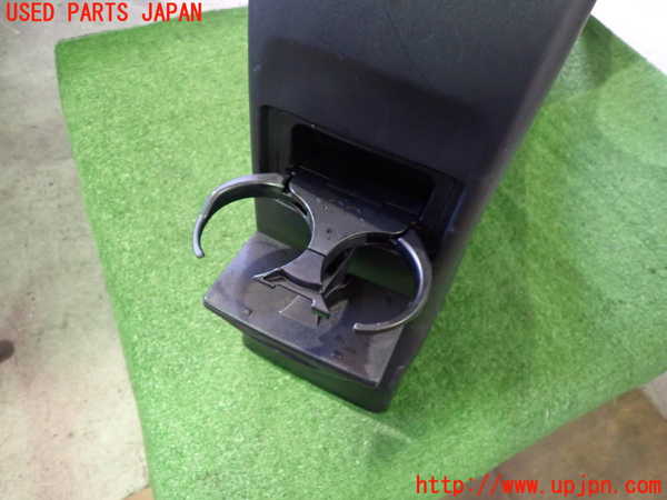 5UPJ-21067540]プリウスα(ZVW41W)センターコンソール 中古_m0002.jpg