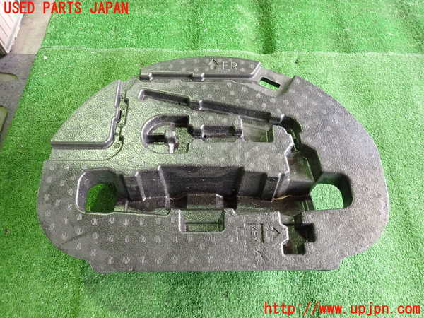 5UPJ-21067772]プリウスα(ZVW41W)ラゲッジトレイ2 中古_m0001.jpg