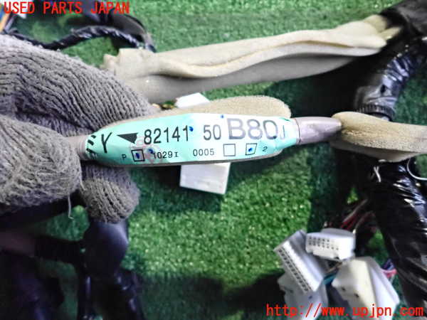 2UPJ-21076806]セルシオ 30系後期(UCF30)ハーネス1 中古　82141 50B80J_m0002.jpg