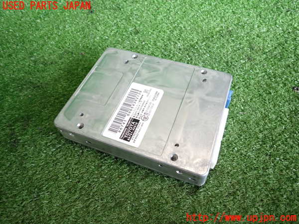 2UPJ-21076149]セルシオ 30系後期(UCF30)コンピューター4(TRANSCEIVER TELEMATICS) 中古 86741-46010_m0002.jpg
