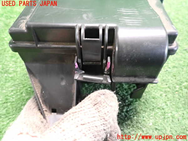 5UPJ-21076741]セルシオ 30系後期(UCF30)ヒューズボックス1 中古_m0003.jpg