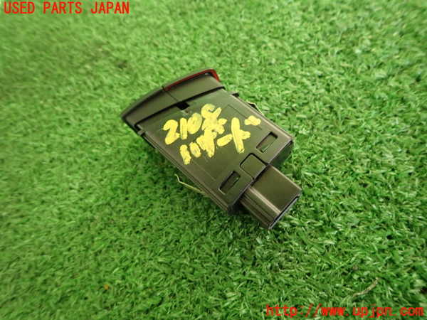 5UPJ-21086290]BMW M235i クーペ F22(1J30)ハザードスイッチ 中古 2シリーズ_m0002.jpg