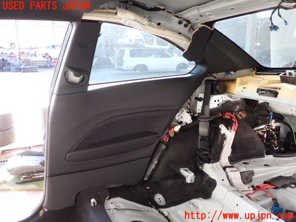 5UPJ-21087675]BMW M235i クーペ F22(1J30)右リアピラートリム 中古 2シリーズ_m0001.jpg