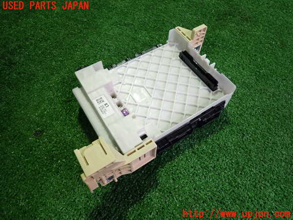 2UPJ-21096741]ジャパン タクシー(JPN TAXI)(NTP10)ヒューズボックス1 中古_m0002.jpg